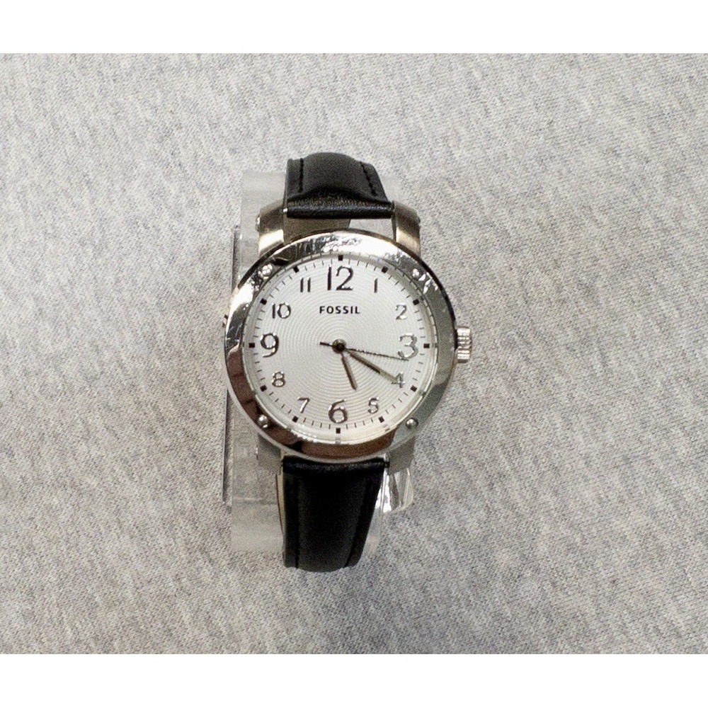 Fossil‎ Minimalist Black & White 34mm Watch New Battery - Picture 4 of 14